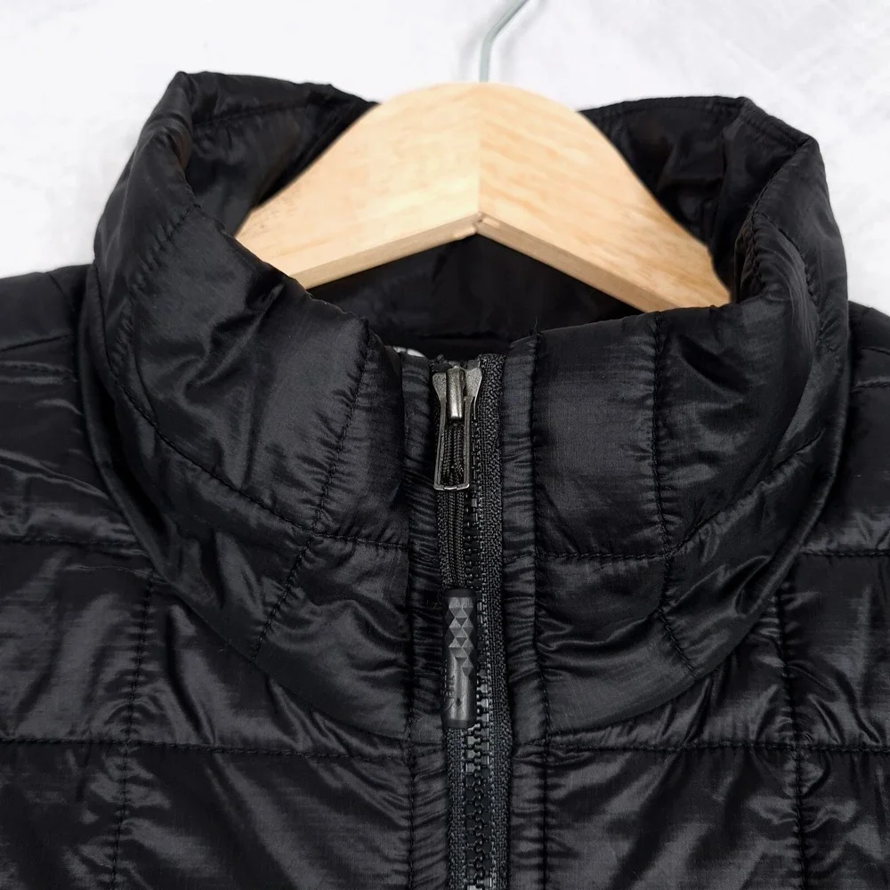 The North Face Thermoball Vest Mens Medium Black Quilted Lightweight Hike